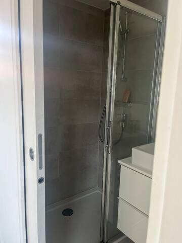 Beautiful Cosy Apartments In The Heart Of Антверпен Екстериор снимка